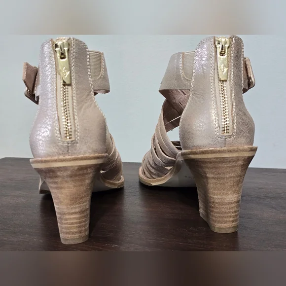 NWOT Donald Pliner Junnah Pale Gold Strappy Heel Sandals Women's Size 7.5M - Picture 10 of 13